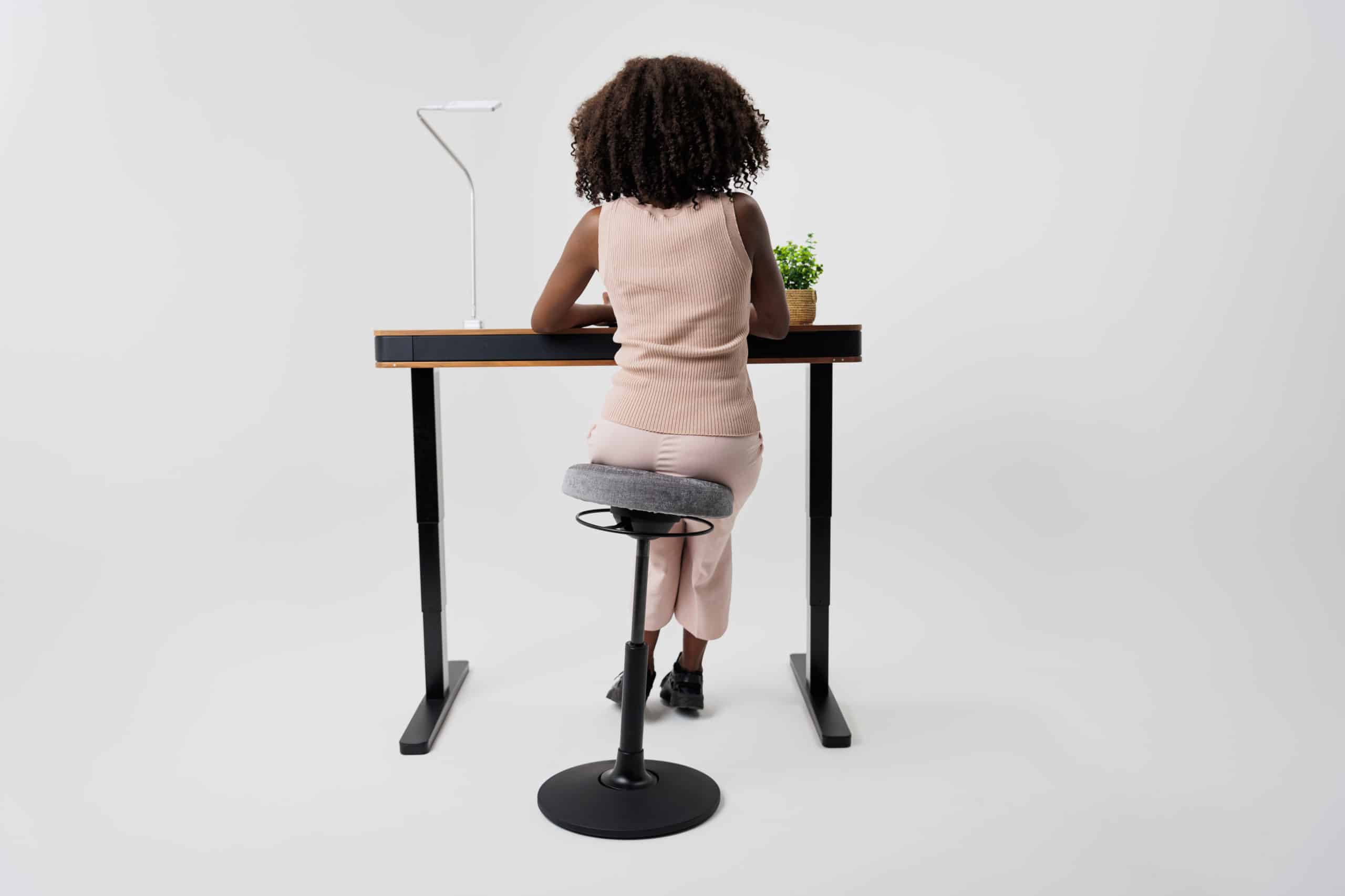 _81A0958-sitting-desk-back-2